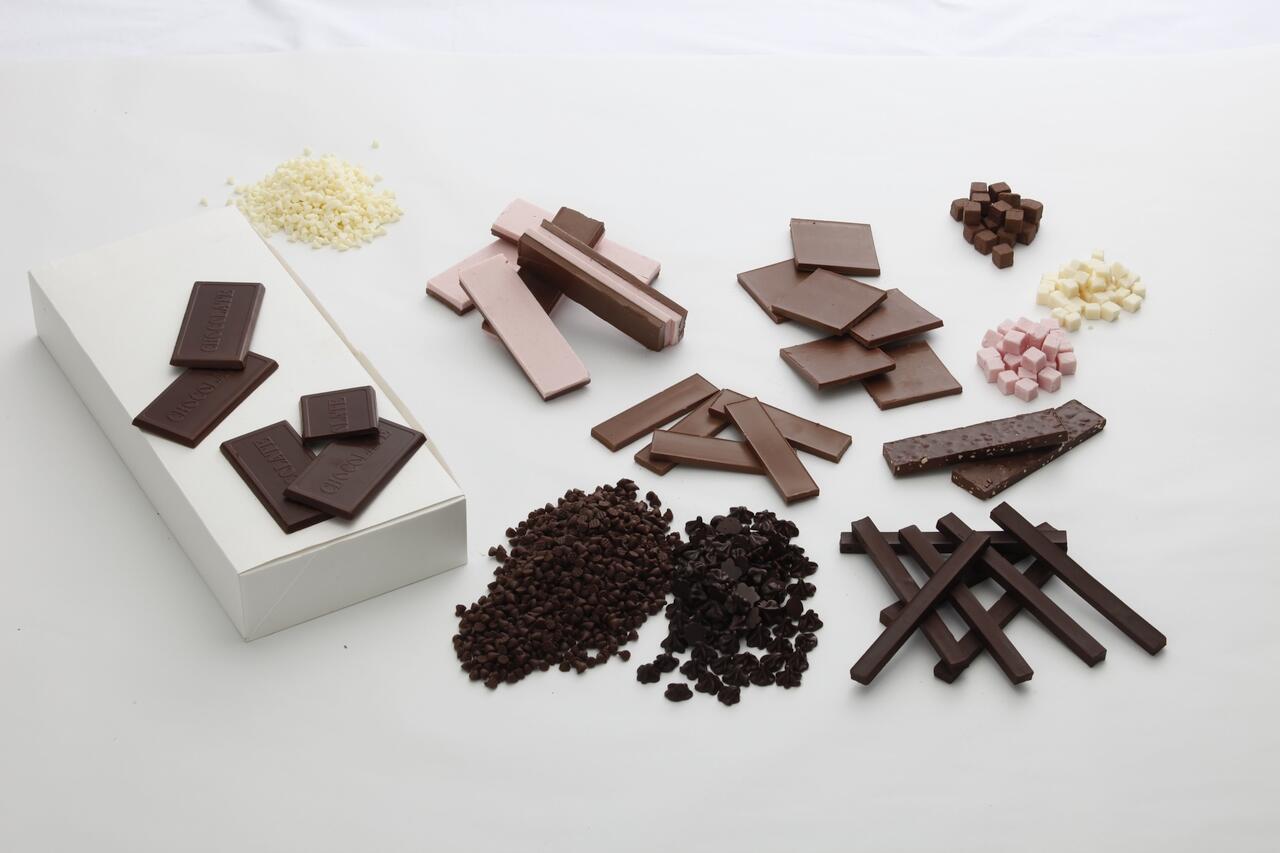 業務用として使用される、様々な形のチョコレート
